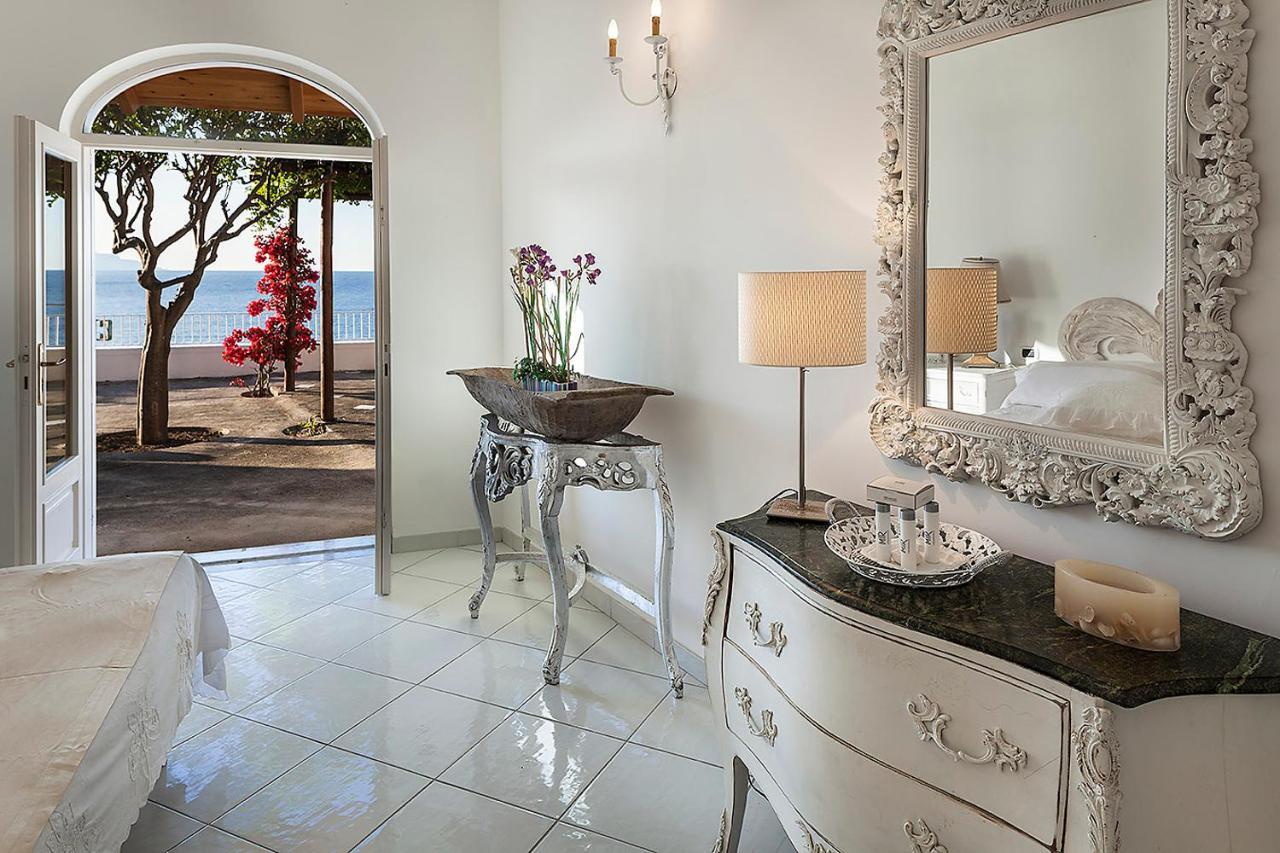 La Villa Resort&Spa Sant'Angelo  Esterno foto