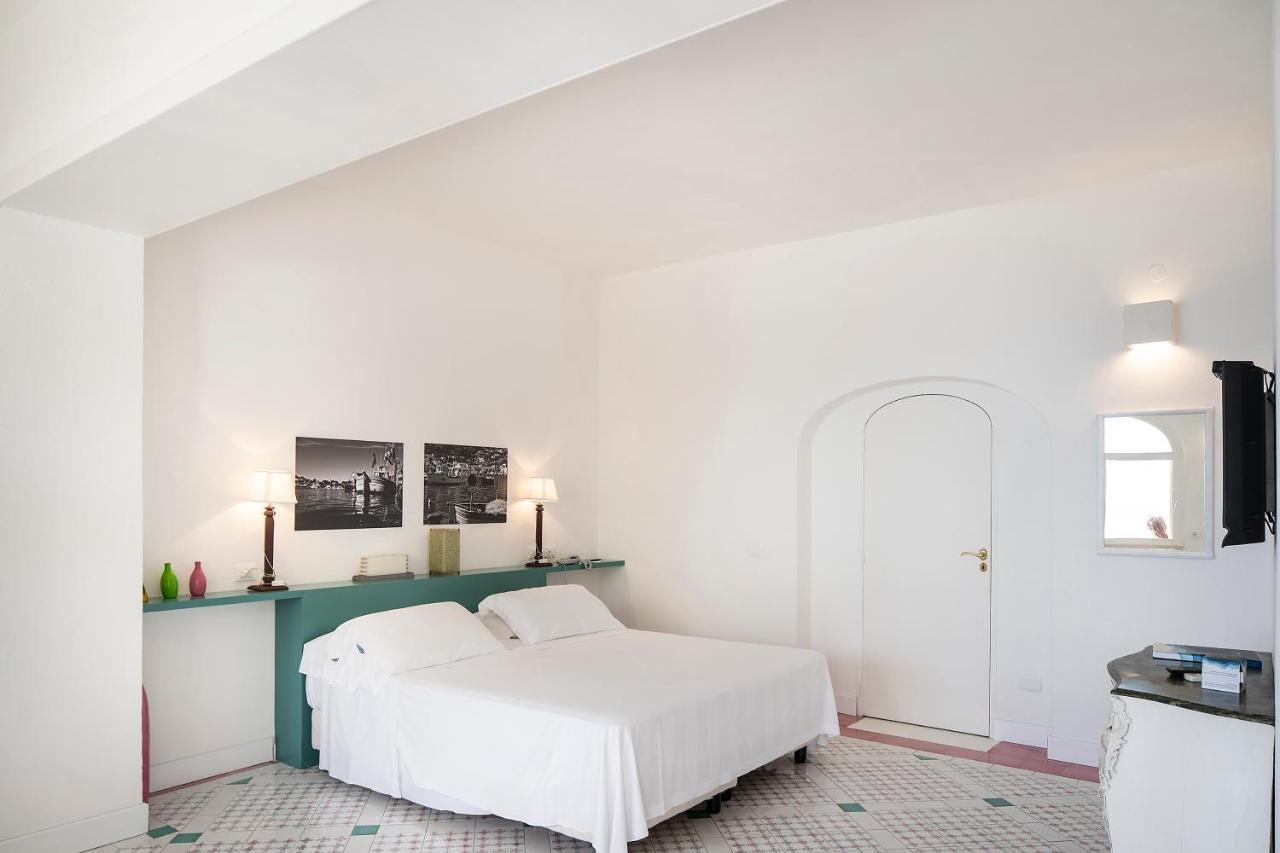 La Villa Resort&Spa Sant'Angelo  Esterno foto
