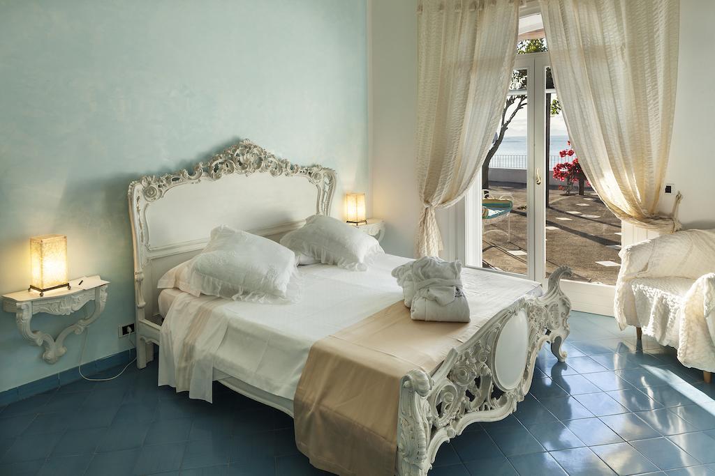 La Villa Resort&Spa Sant'Angelo  Camera foto
